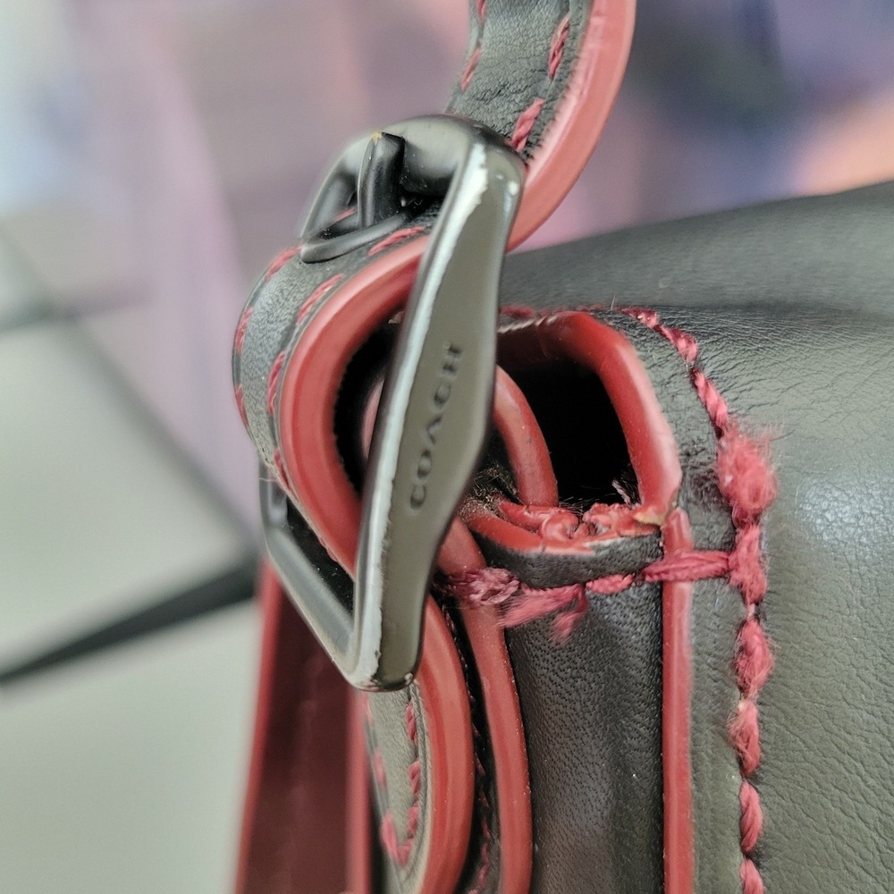 Coach 1941 Saddle Bag 23 Black Glovetanned Leather Crossbody 20115 Burgundy Trim - Picture 12 of 14